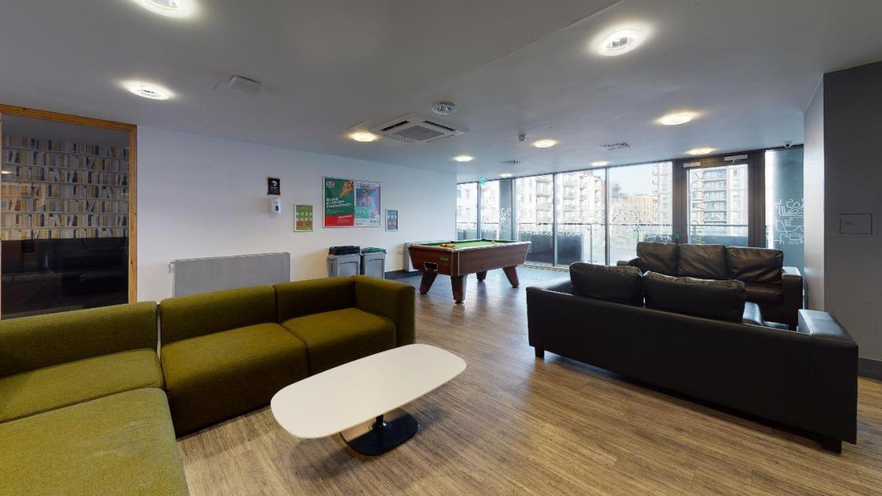 Apartment Private Bedrooms And Minutes Away From Wembley Stadium At Sterling Court London