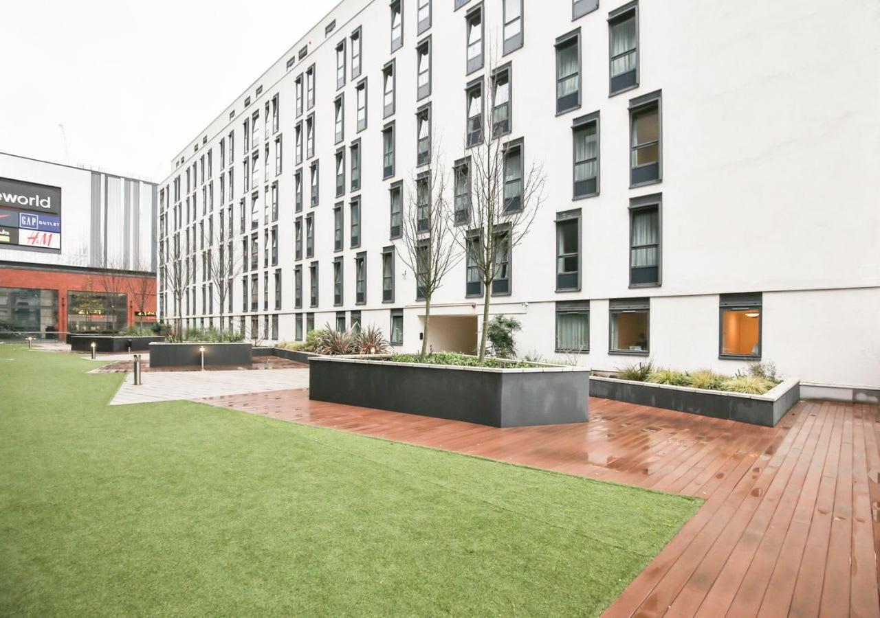 Sterling Court Studio Minutes Away From Wembley Stadium *