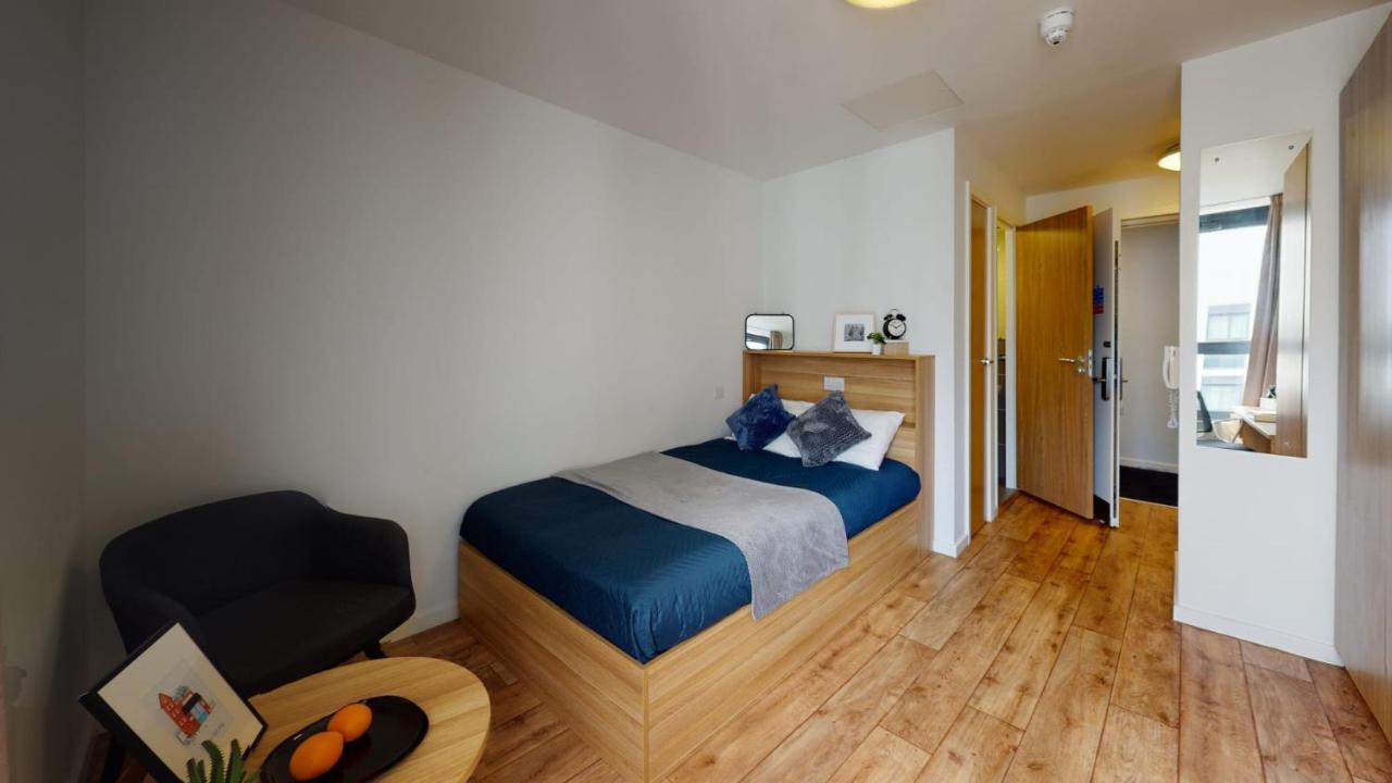 Sterling Court Studio Minutes Away From Wembley Stadium * Londra